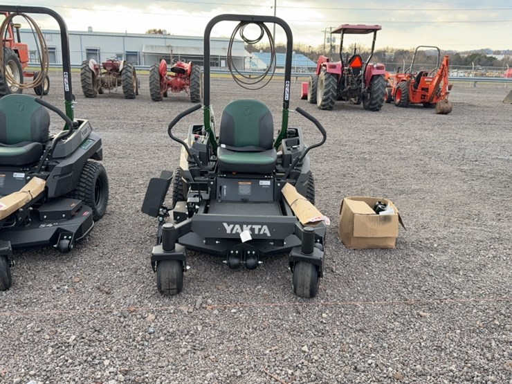 #3081-•-yakta-yxr-120-zero-turn-lawn-mower-image-2