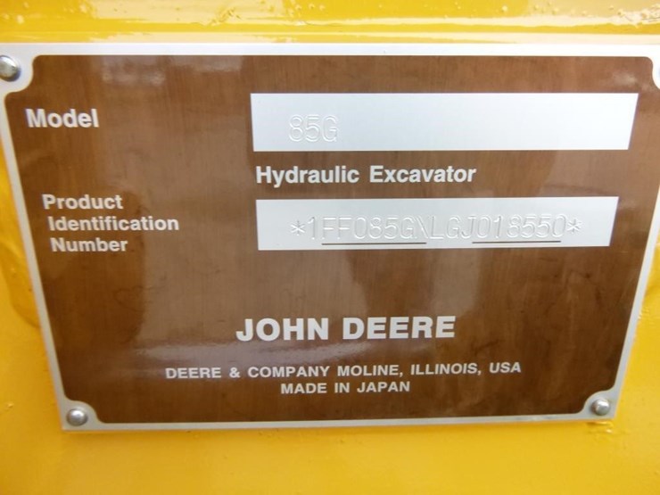 2016-deere-85g-image-42