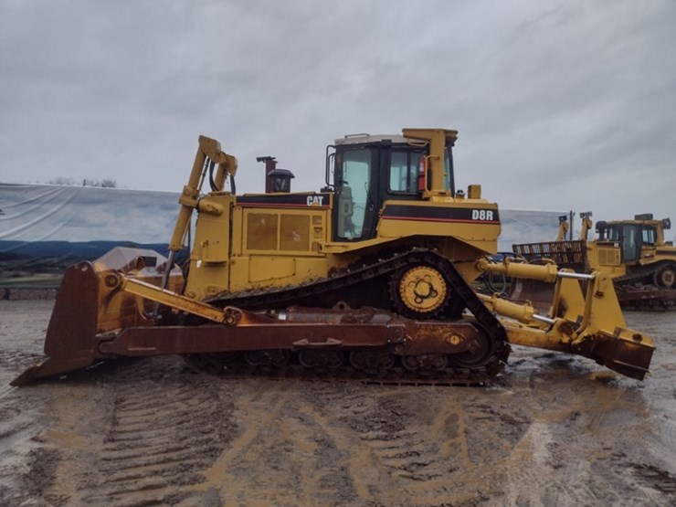 caterpillar-d8r-image-1