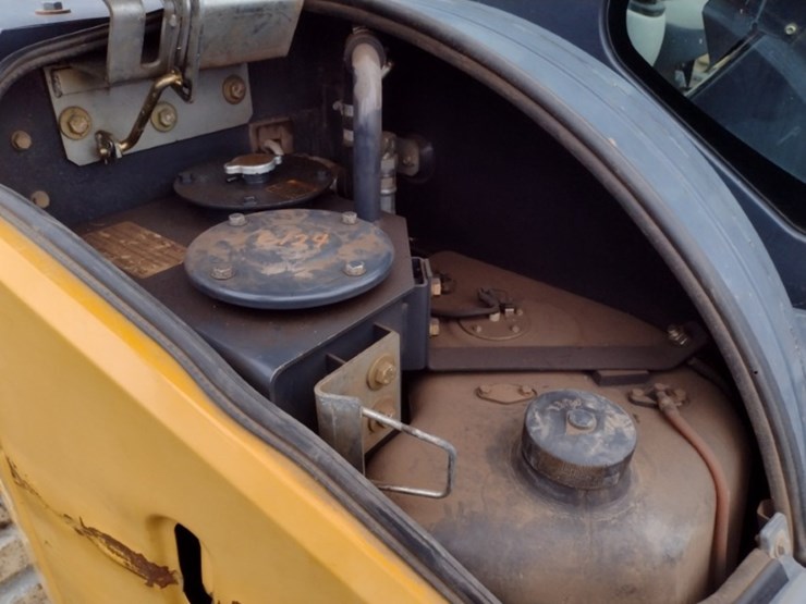 14-deere-50g-image-44