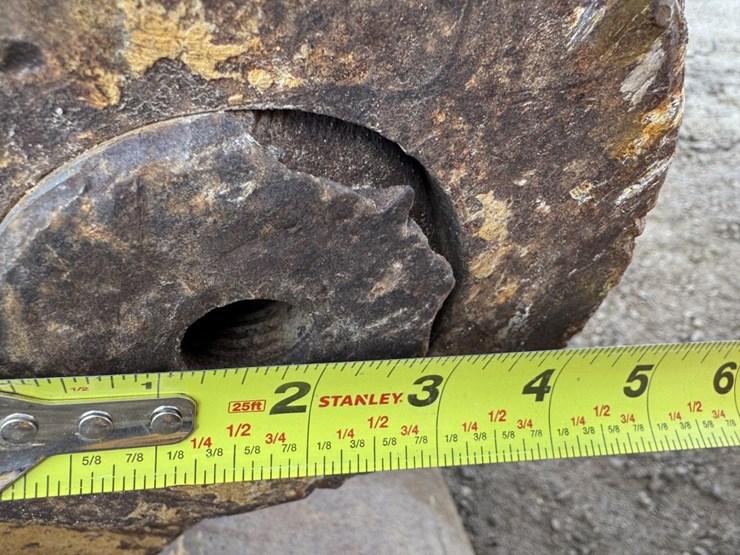 caterpillar-325-image-7