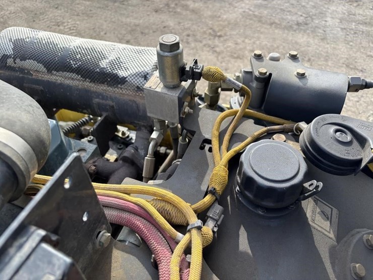 2017-bomag-bw120-image-31