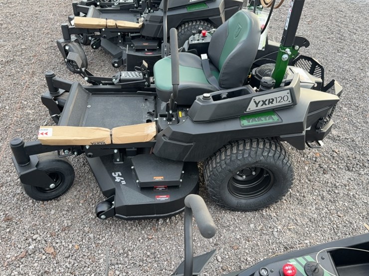 #3080-•-yakta-yxr-120-zero-turn-lawn-mower-image-13