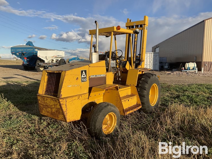 1975-allis-chalmers-700-image-5