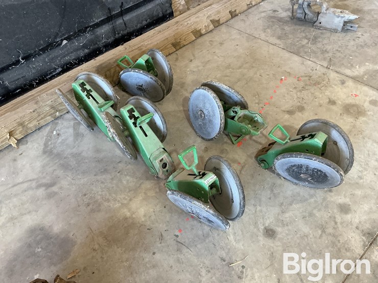 john-deere-7200-image-3