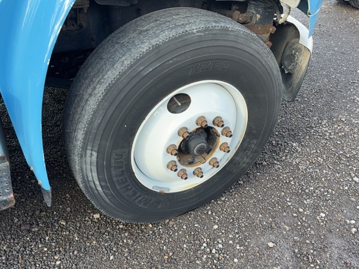 2010-imt-6025-image-6