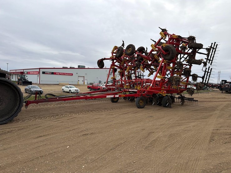 2014-bourgault-9400-image-2
