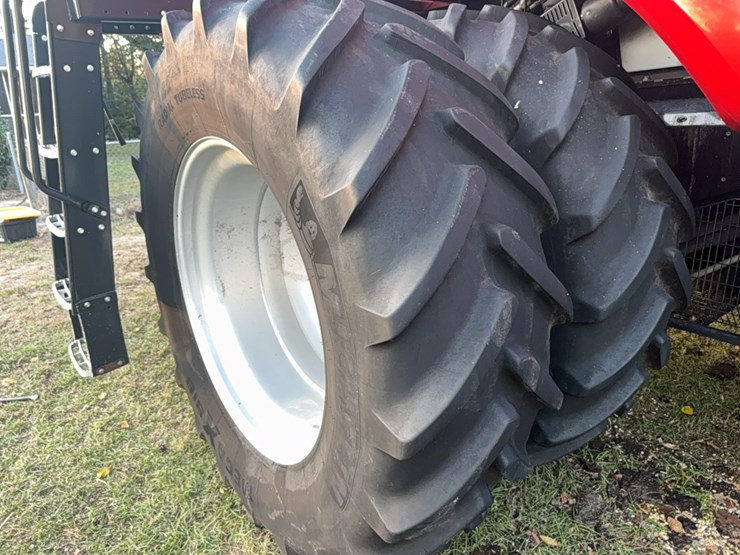 2018-case-ih-8240-image-11