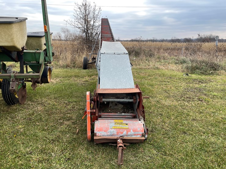 #1068-•-little-giant-elevator-image-2