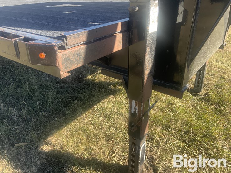 2013-titan-trailer-image-15