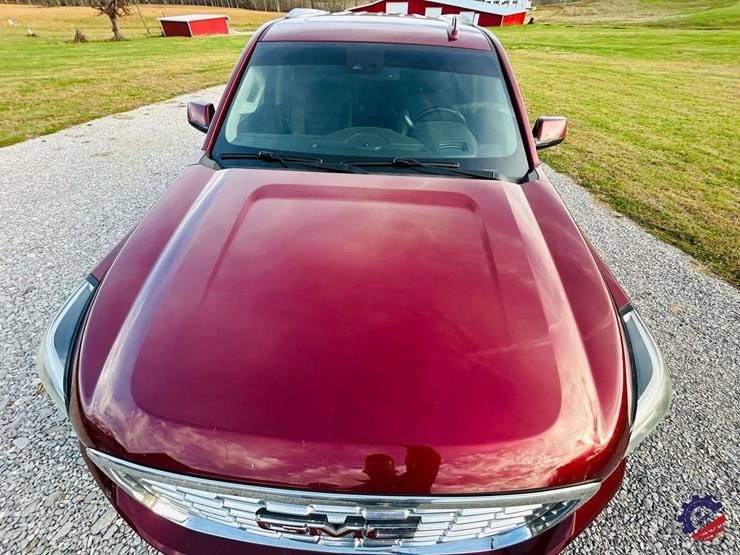 2018-gmc-yukon-denali-image-10