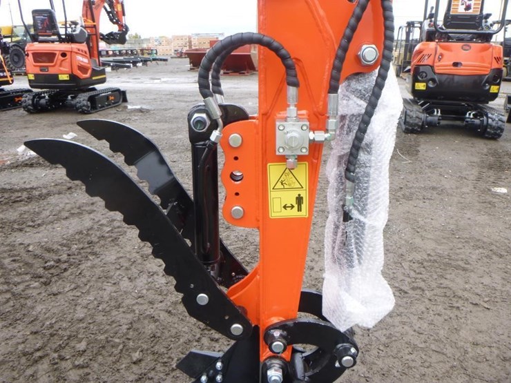 2025-tpm-18k-hydraulic-excavator-image-12