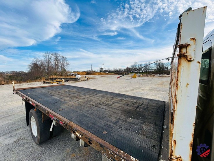 2013-international-durastar-4400-image-35