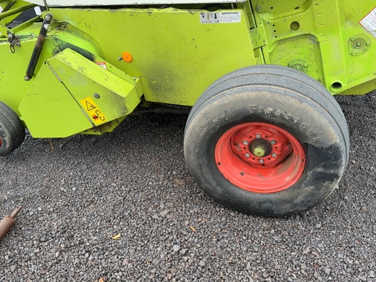 claas-rollant-160-image-6