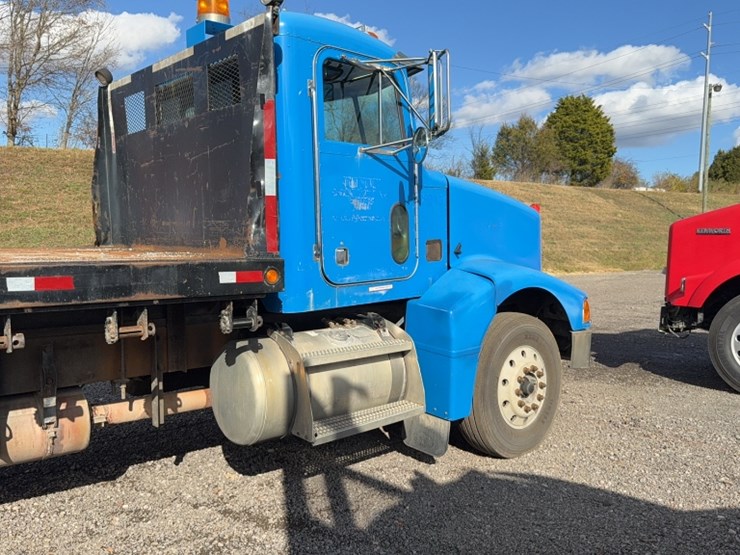 2004-caterpillar-c12-image-6