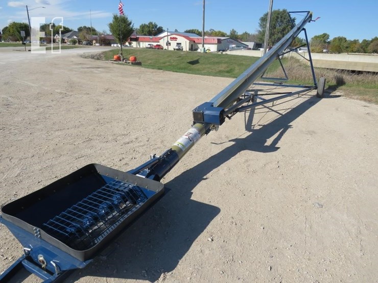 harvest-international-t852-image-6