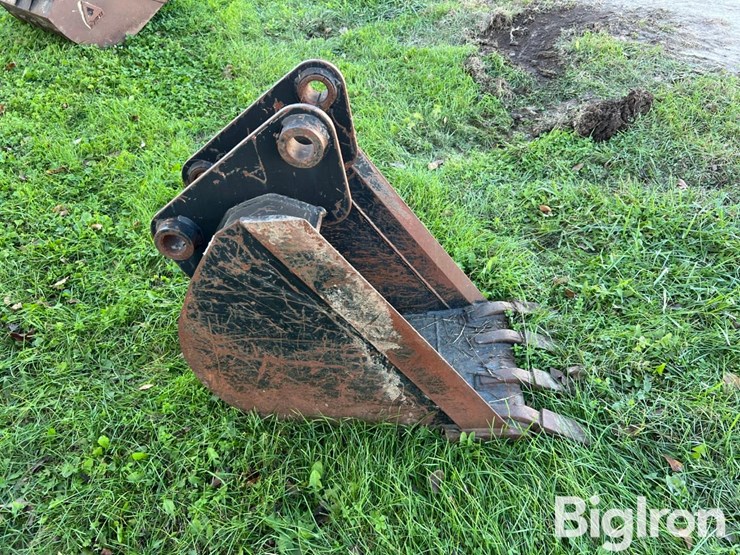 excavator-bucket-image-4
