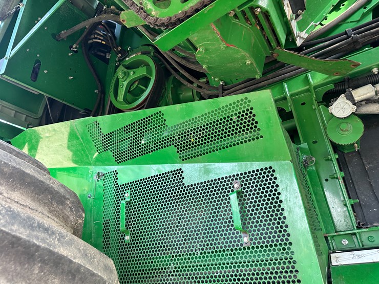 2015-john-deere-s680-image-50