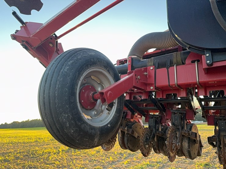 case-ih-1240-image-96