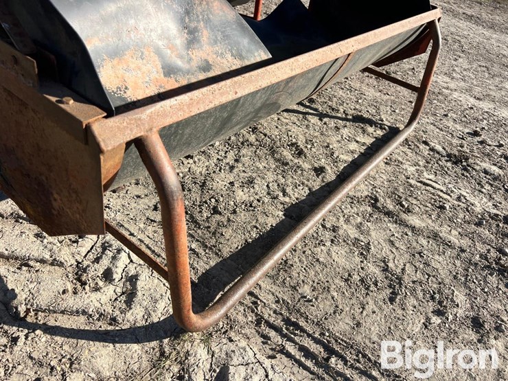 bunk-style-mineral-feeders-image-13