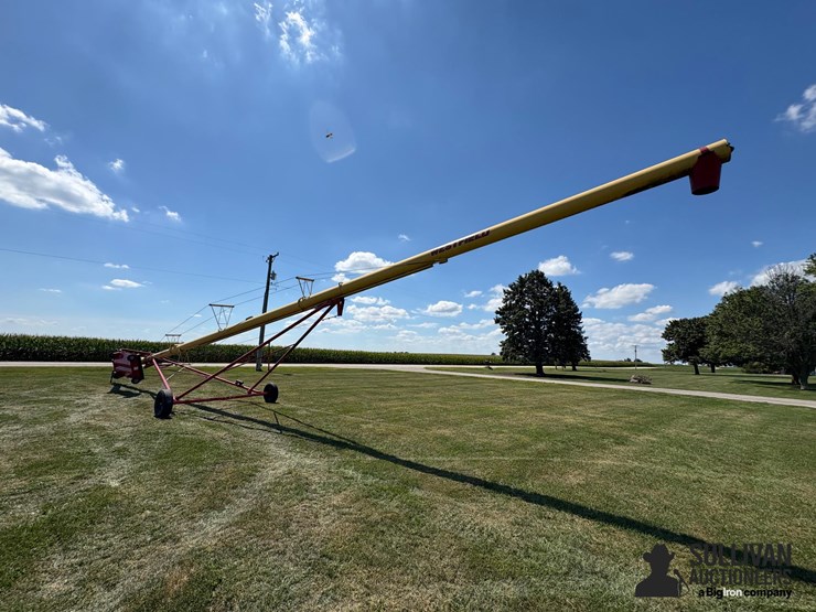 westfield-mk100-7-10"x71'-swing-away-auger-image-7