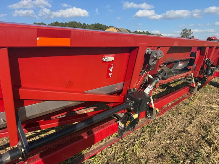 2011-case-ih-3412-image-29