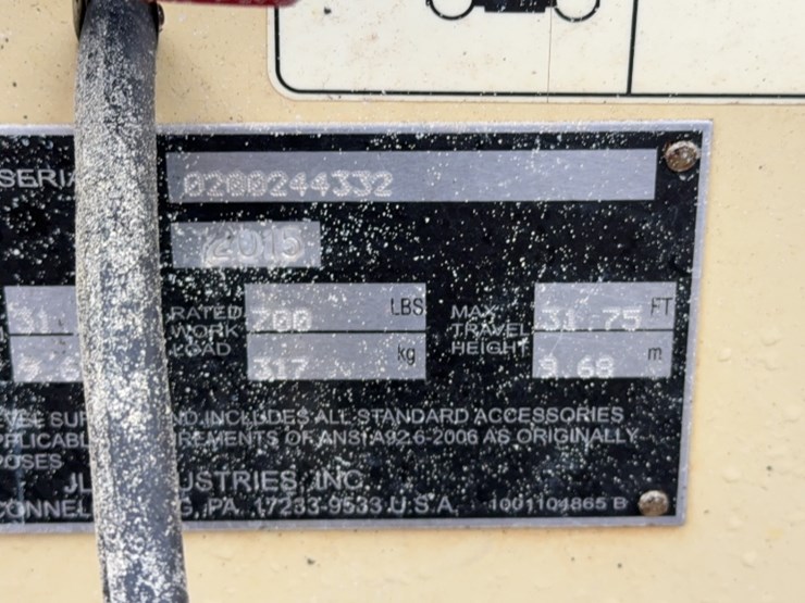 2015-jlg-3246es-image-8