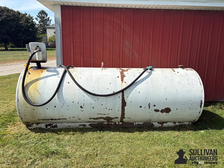 1,000-gal-fuel-tank-w/electric-pump-image-8