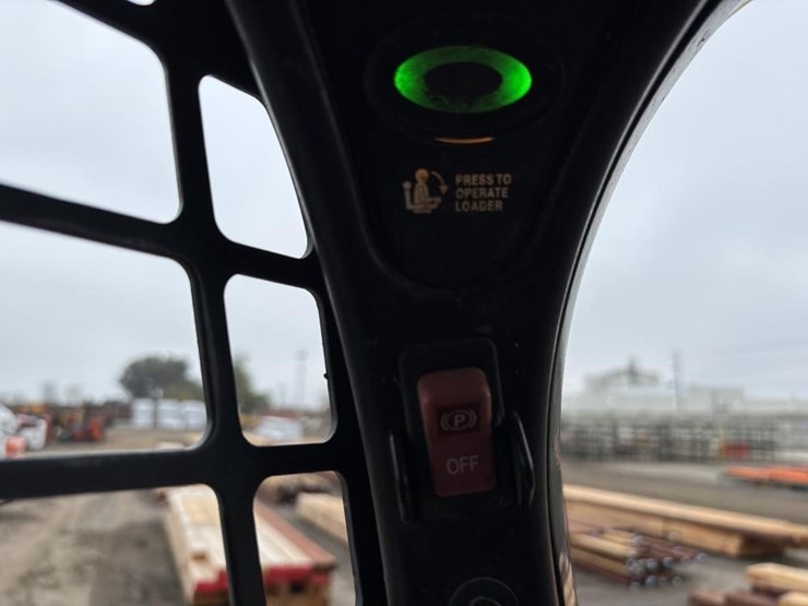 2019-bobcat-s630-image-28