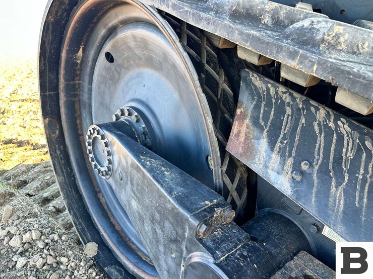 cat-challenger-55-tractor-image-48