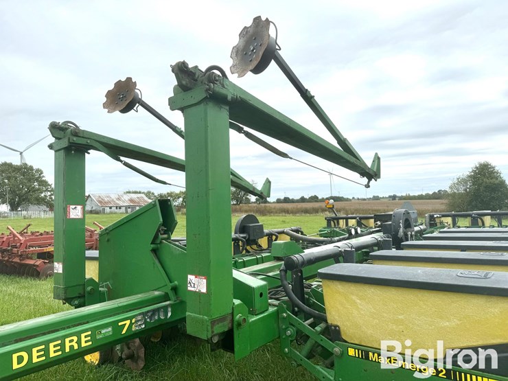 1991-john-deere-7200-image-15