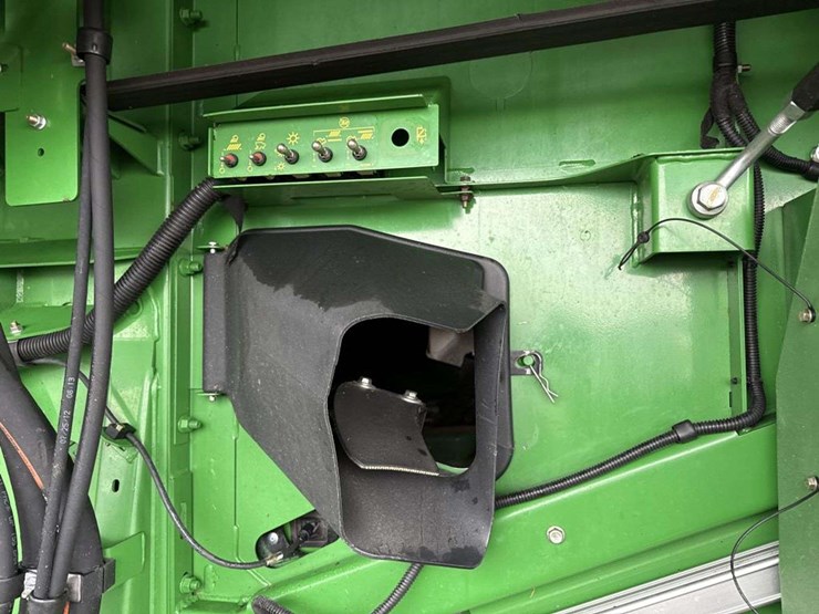 john-deere-s680-image-22