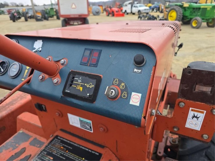 ditch-witch-3700-image-16