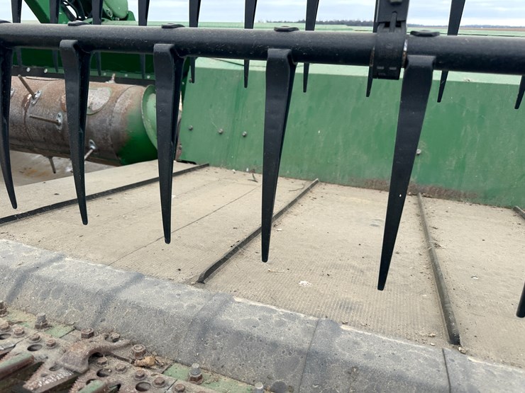 2017-john-deere-640fd-image-34