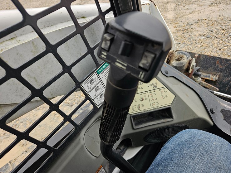 2018-bobcat-t770-image-33