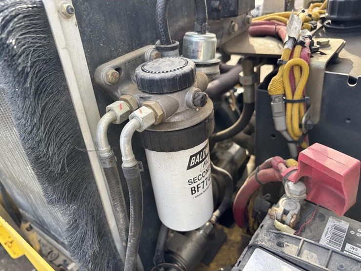 2017-bomag-bw120-image-33