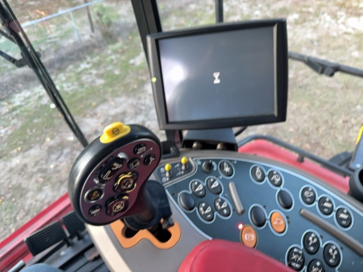 2018-case-ih-8240-image-141