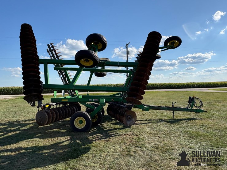 2010-john-deere-637-image-4