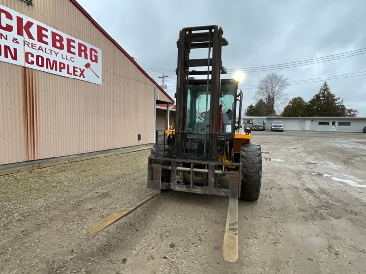 2015-jcb-930-image-5