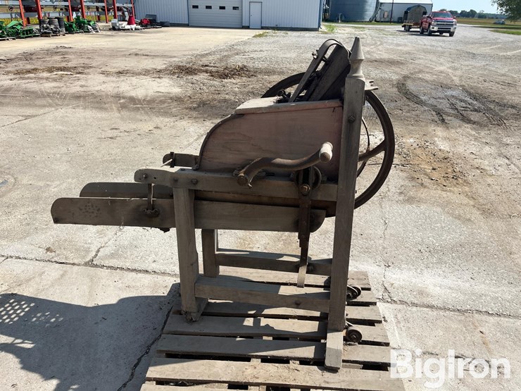 bush’s-no.7-corn-sheller-image-6