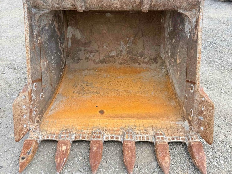 2014-caterpillar-328d-lcr-image-18