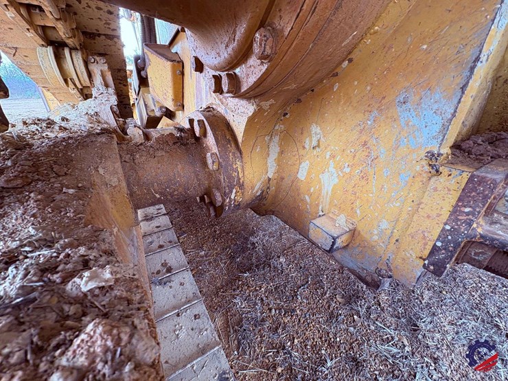 2019-caterpillar-d6t-xw-image-35