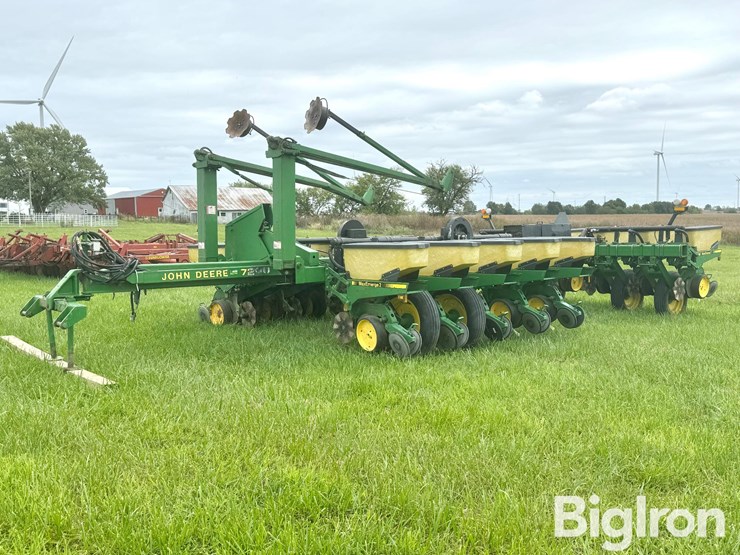 1991-john-deere-7200-image-1