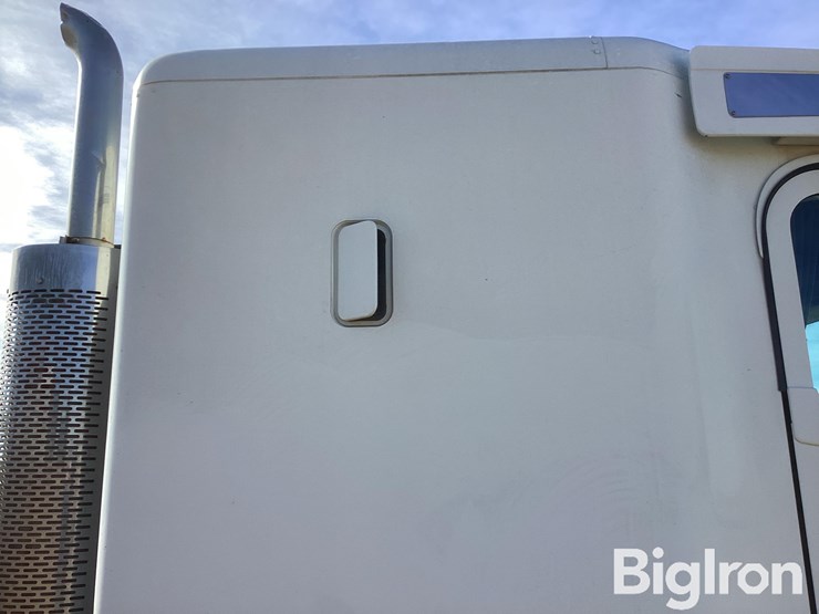 2004-caterpillar-c12-image-17