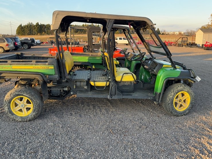 john-deere-gator-image-5
