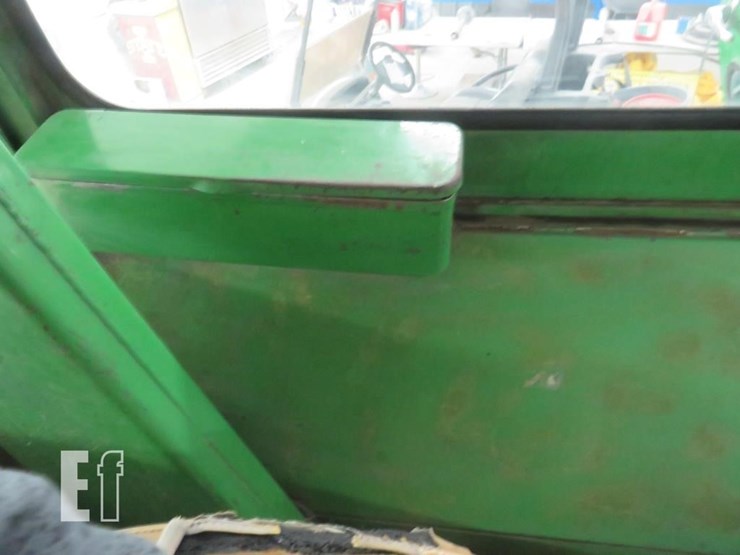 john-deere-4320-image-4