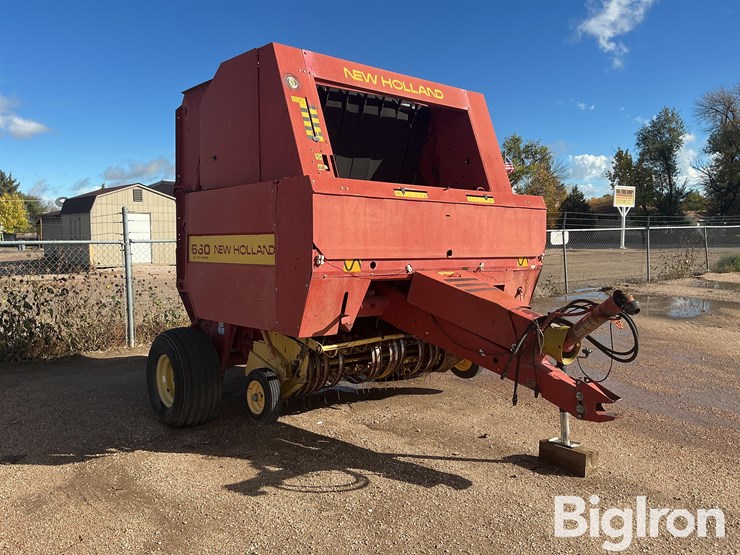 1992-new-holland-660-image-3