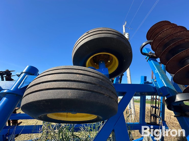 2012-landoll-7431-26-image-9