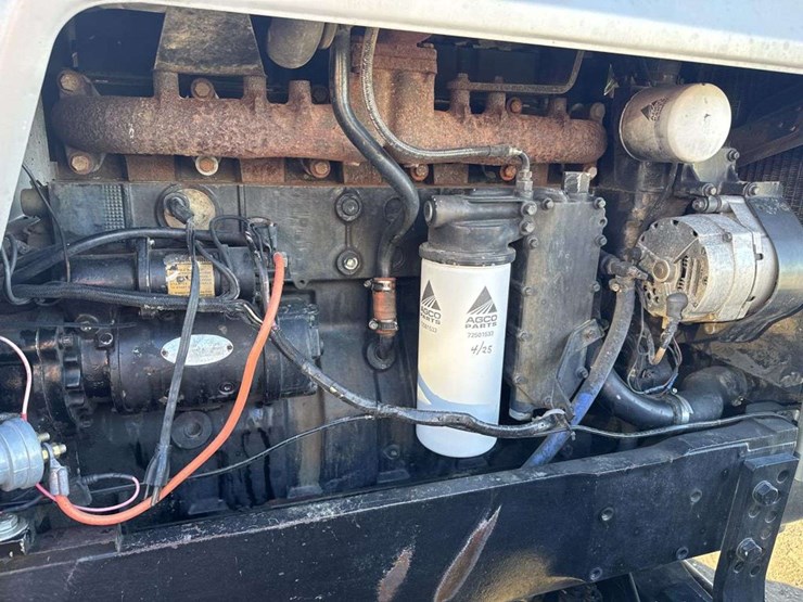 1991-white-195-image-17