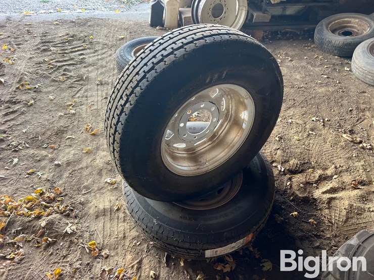 tires-&-rim-235/80r16-image-1